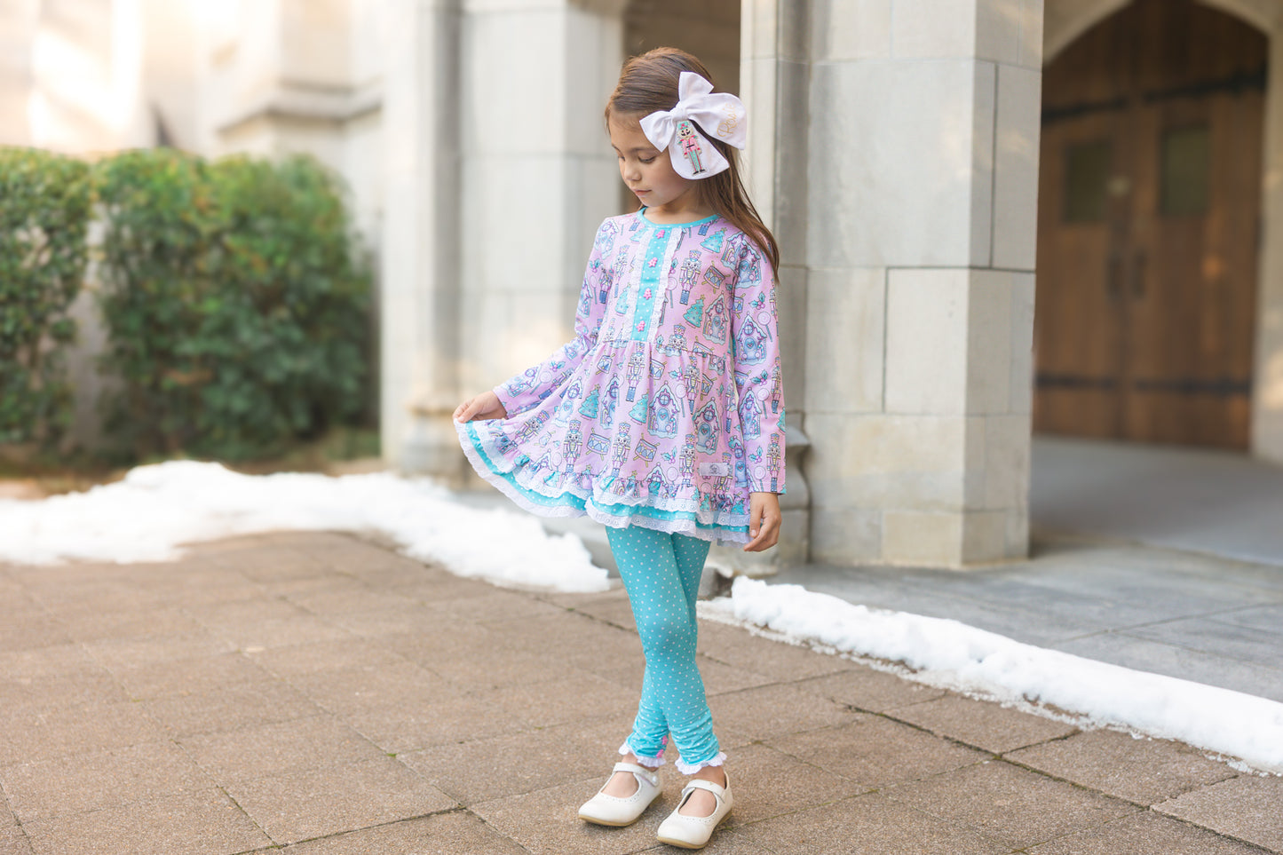 Nutcracker Ballet Bow – Peaches & Bluebonnet x Mini May