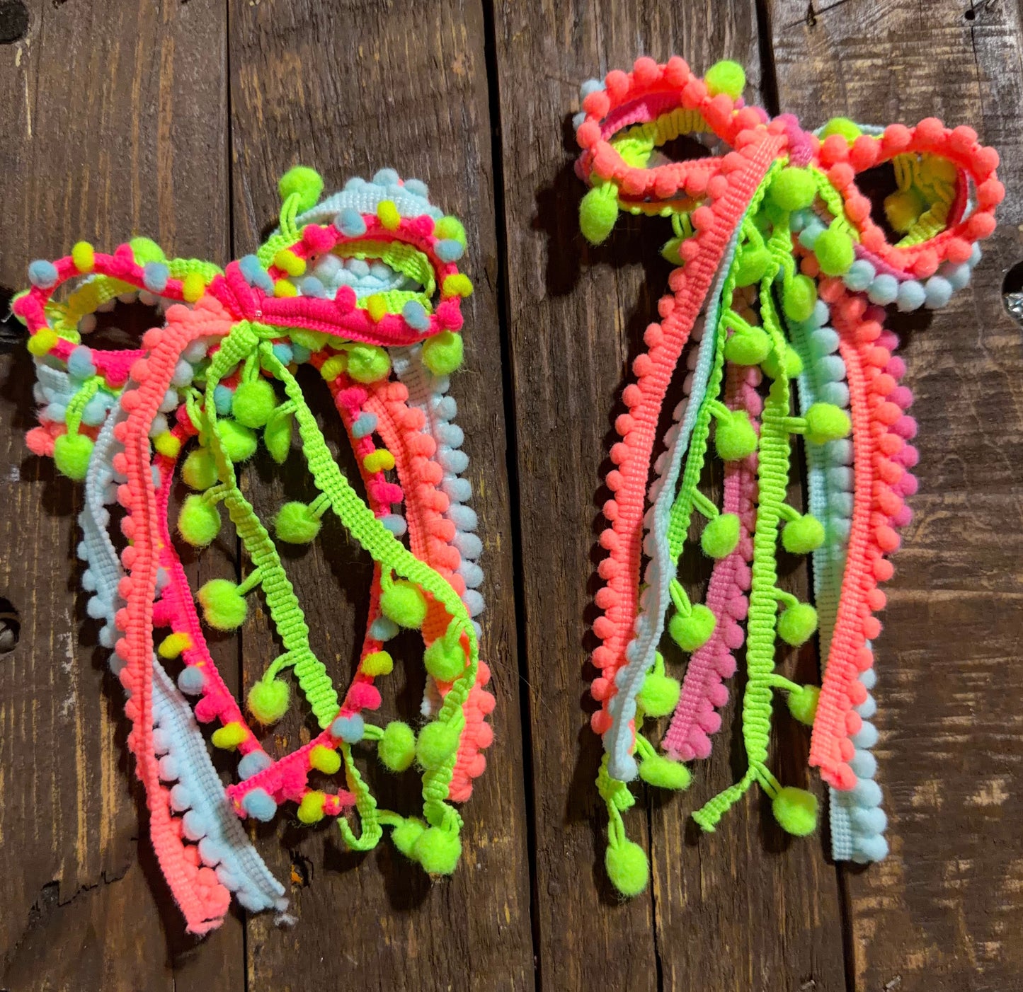 Neon Messy Bows