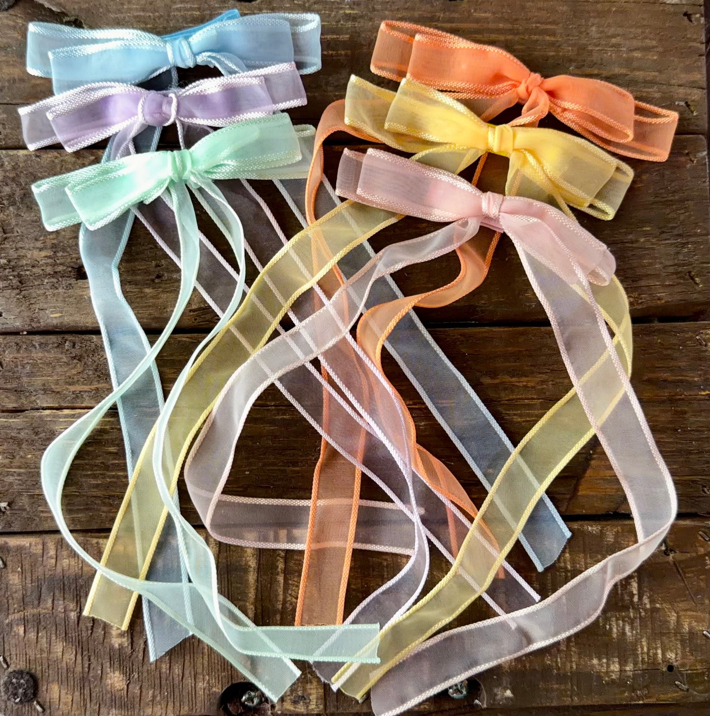 Breezy Kite Bows