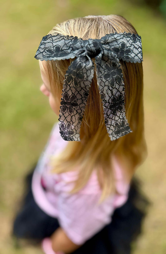 Luxe Lace Shimmer Bows