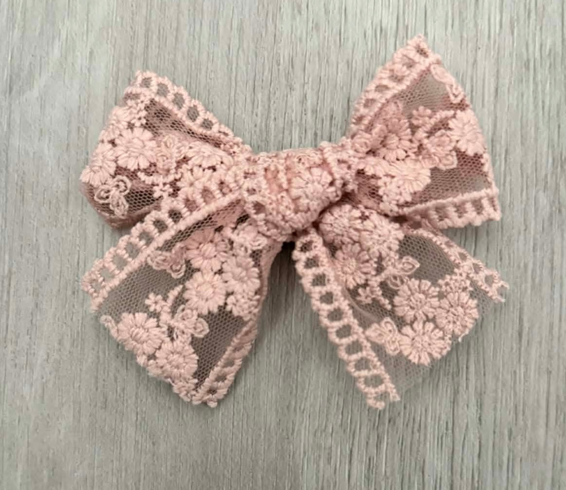Heirloom Lace Minis