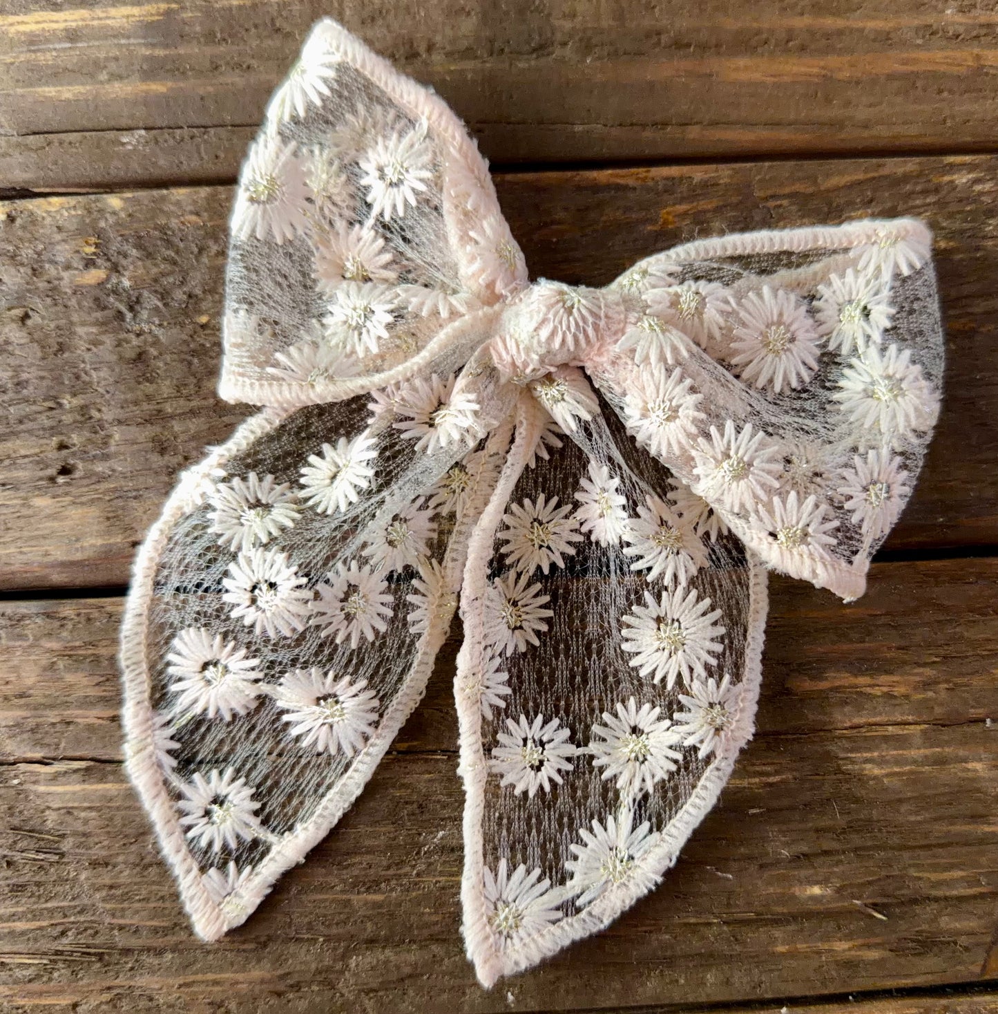 Sheer Daisy Bows