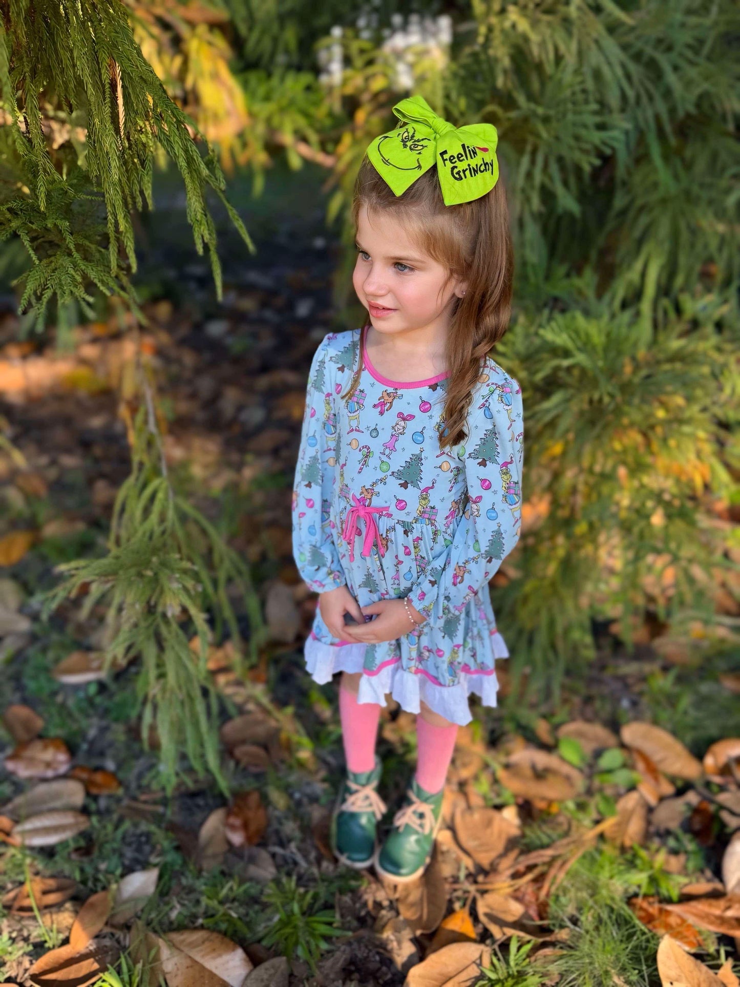 Meanie Greenie Collab with LVC and The Willing Accomplice - Solid Green Bows