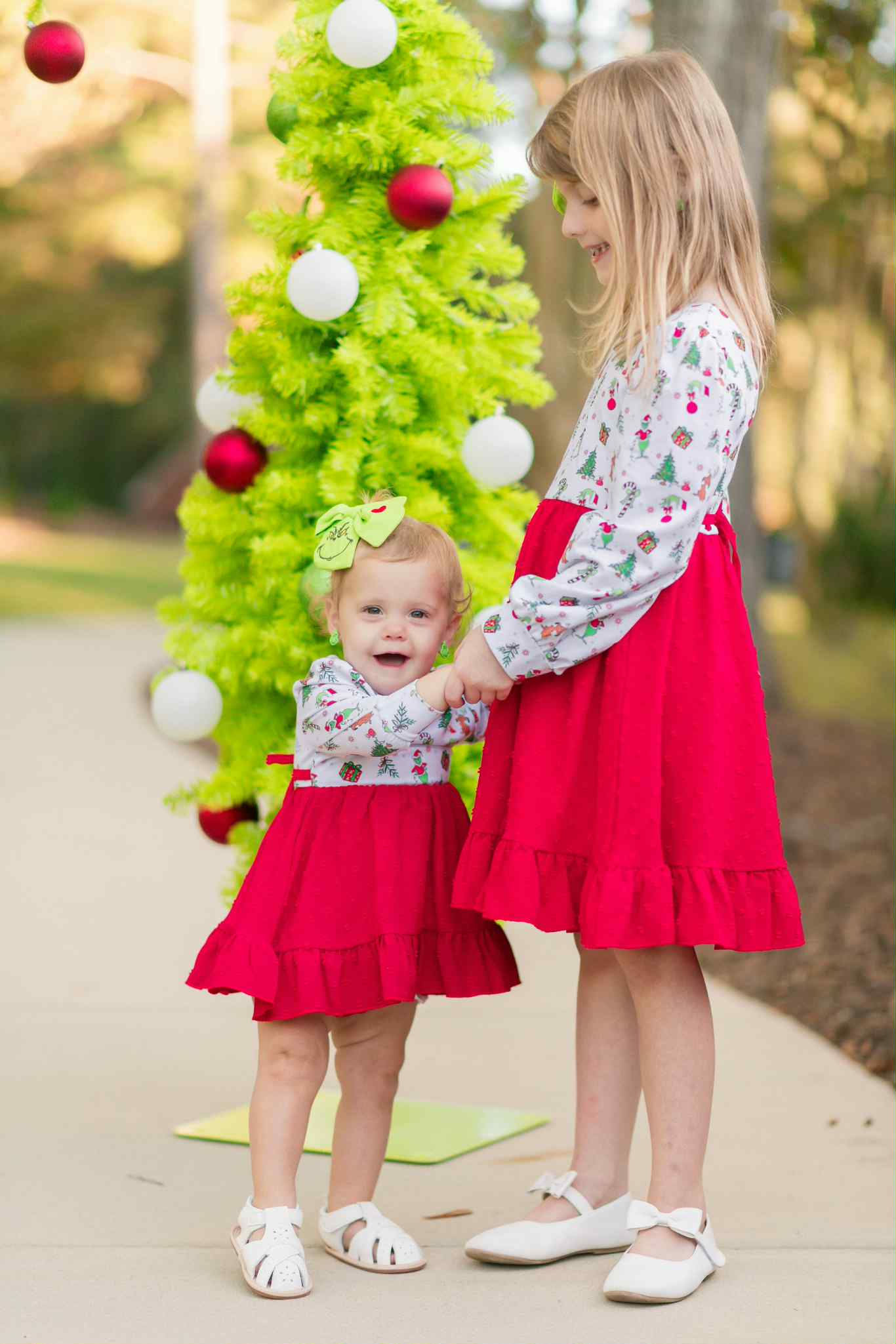 Meanie Greenie Collab with LVC and The Willing Accomplice - Solid Green Bows