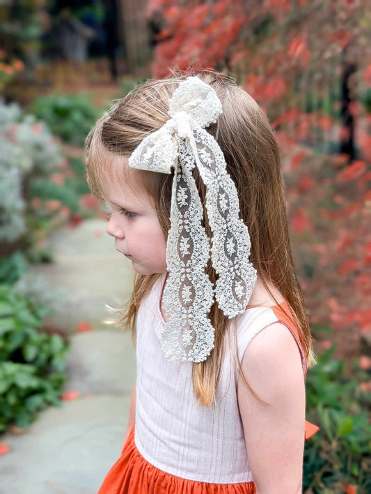 XL Vintage Lace Bow