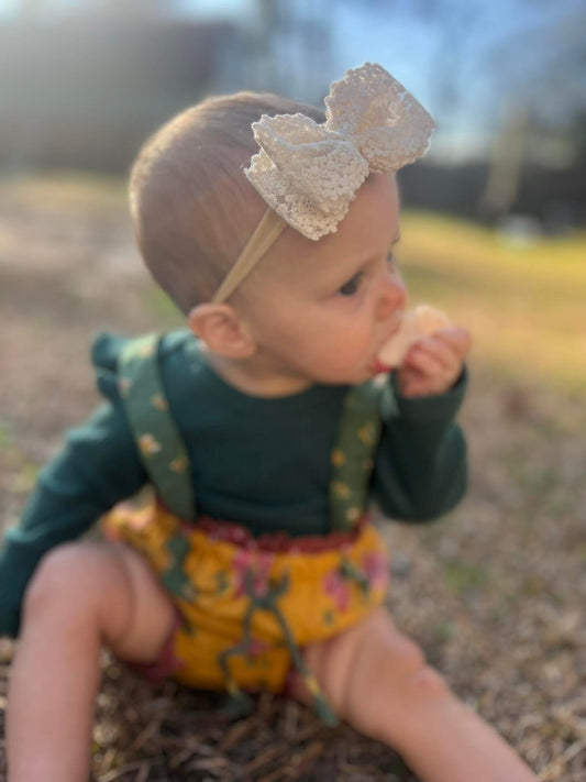 Baby Double Stack Vintage Lace Bow